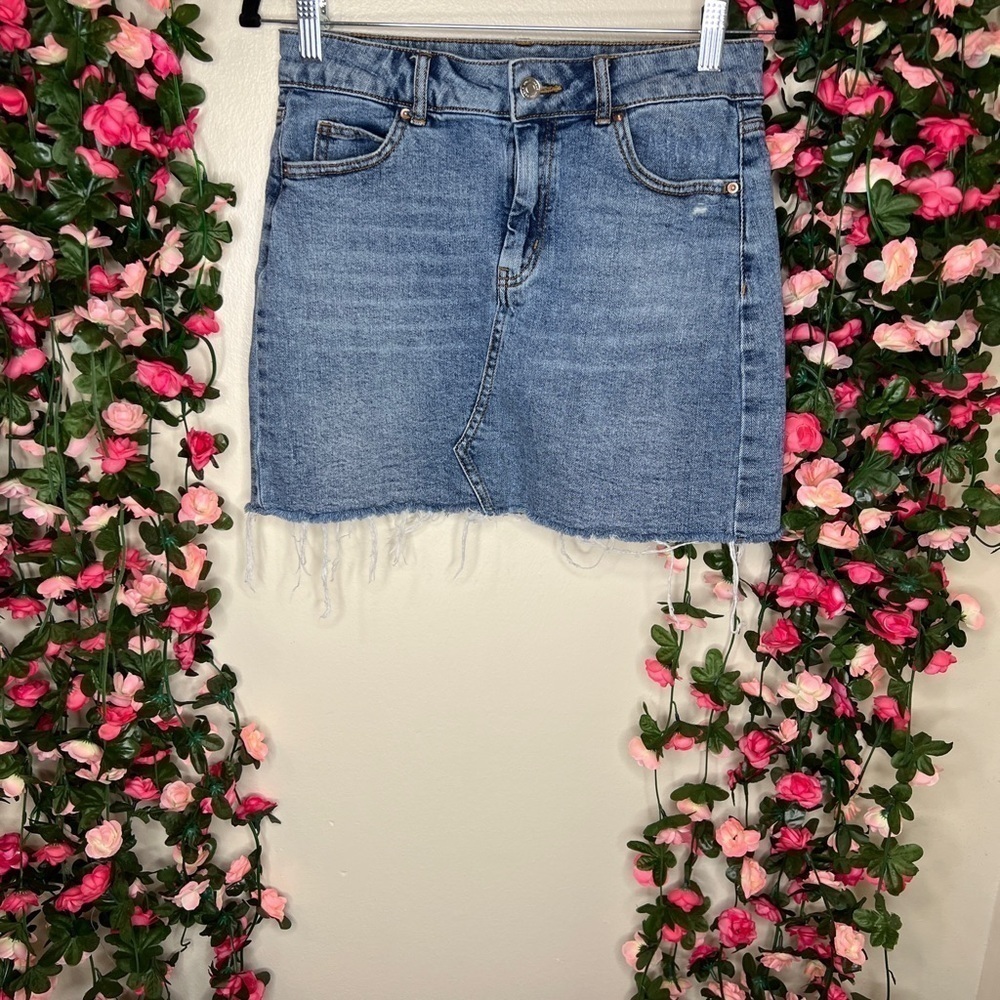 Wild Fable Denim Light Wash Jean Skirts Womens 6 Casual Frayed Hem Streetwear